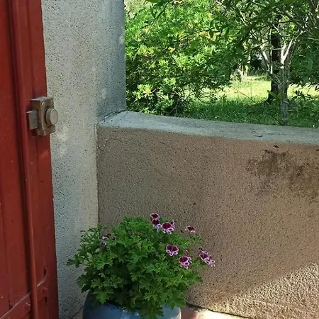 Vakantiehuis De Charme 4p Avec Piscine Et Au Calme Mirabel-aux-Baronnies
